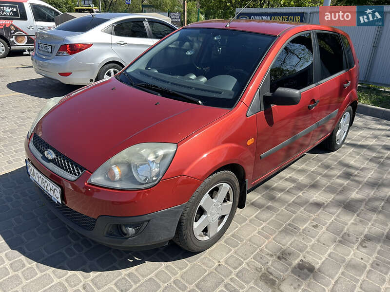 Хэтчбек Ford Fiesta 2008 в 