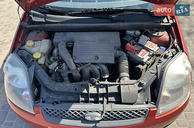 Хэтчбек Ford Fiesta 2008 в 