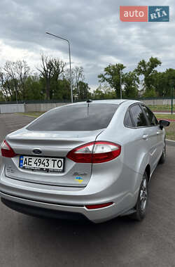Седан Ford Fiesta 2018 в 
