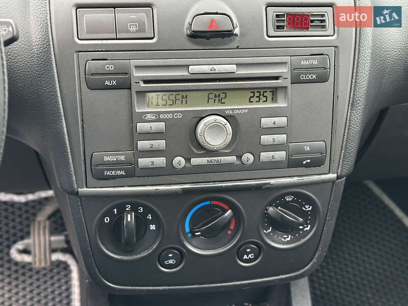 Хетчбек Ford Fiesta 2007 в Києві