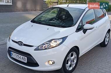 Хэтчбек Ford Fiesta 2011 в 