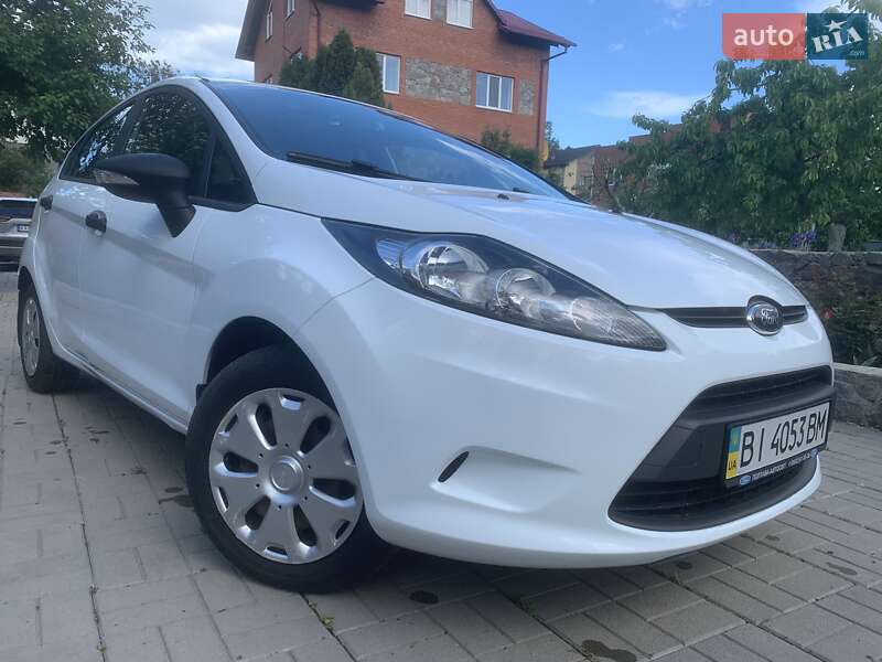 Хэтчбек Ford Fiesta 2012 в Полтаве фото 2 Хэтчбек Ford Fiesta 2012 в Полтаве
