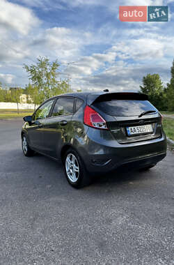 Хетчбек Ford Fiesta 2017 в 