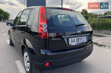 Хетчбек Ford Fiesta 2007 в 