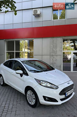 Седан Ford Fiesta 2017 в 