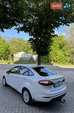 Седан Ford Fiesta 2017 в 