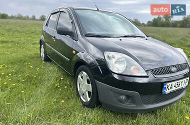 Хетчбек Ford Fiesta 2008 в 