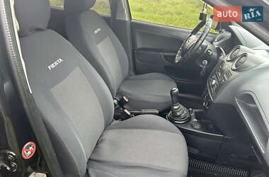 Хетчбек Ford Fiesta 2008 в 