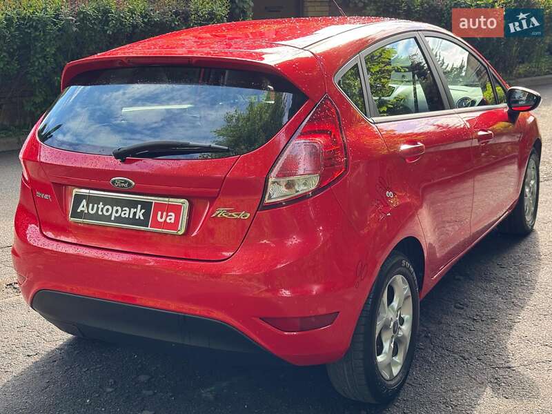Хэтчбек Ford Fiesta 2013 в Киеве