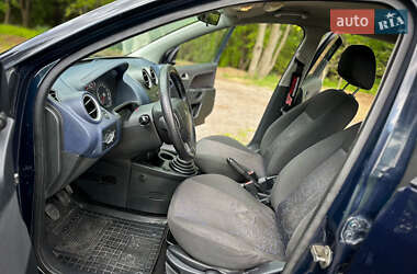 Хетчбек Ford Fiesta 2006 в 
