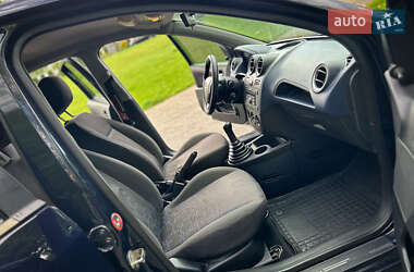 Хетчбек Ford Fiesta 2006 в 