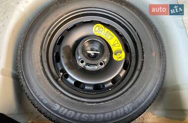 Хетчбек Ford Fiesta 2013 в 