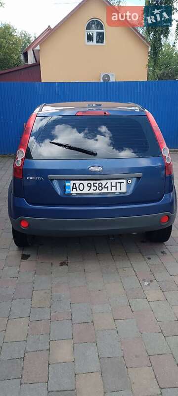 Хетчбек Ford Fiesta 2008 в Мукачевому