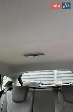 Хэтчбек Ford Fiesta 2014 в 