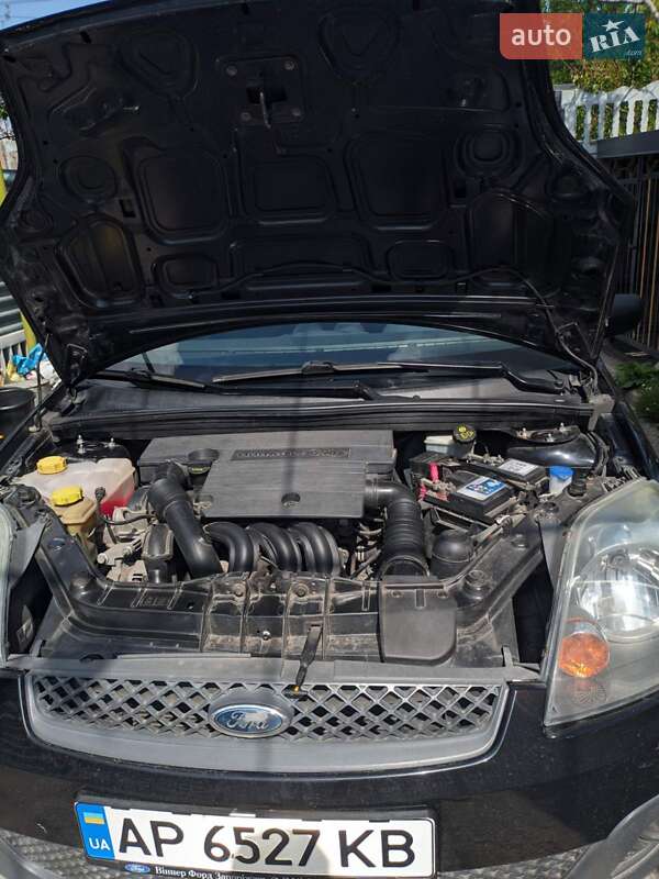 Хэтчбек Ford Fiesta 2008 в Запорожье