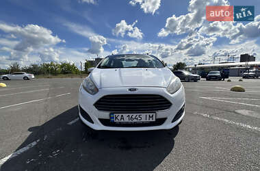 Седан Ford Fiesta 2017 в 