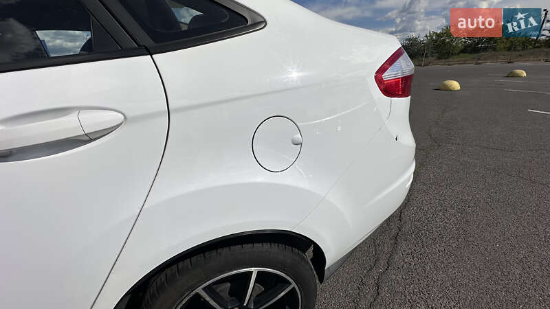 Седан Ford Fiesta 2017 в Киеве фото 12 Седан Ford Fiesta 2017 в Киеве
