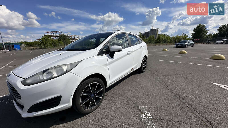 Седан Ford Fiesta 2017 в Киеве фото 15 Седан Ford Fiesta 2017 в Киеве