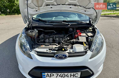 Хэтчбек Ford Fiesta 2010 в 