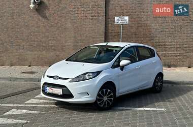 Хетчбек Ford Fiesta 2012 в 
