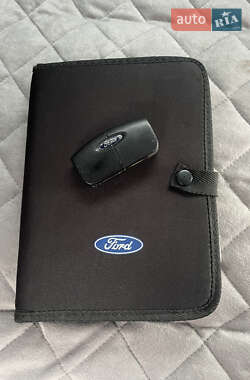 Хетчбек Ford Fiesta 2012 в 