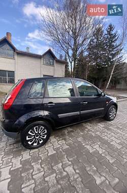 Хэтчбек Ford Fiesta 2008 в 