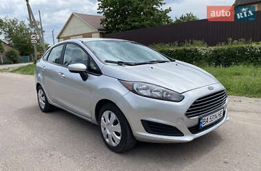 Седан Ford Fiesta 2015 в Кропивницком