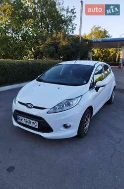 Хэтчбек Ford Fiesta 2011 в Каменском