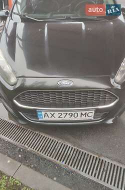 Седан Ford Fiesta 2014 в 