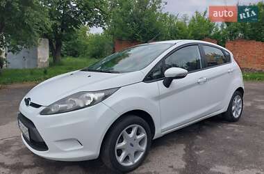 Хетчбек Ford Fiesta 2011 в 