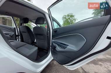 Хетчбек Ford Fiesta 2011 в 