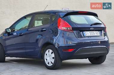 Хетчбек Ford Fiesta 2011 в 