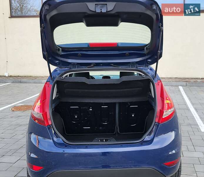 Хэтчбек Ford Fiesta 2011 в Стрые