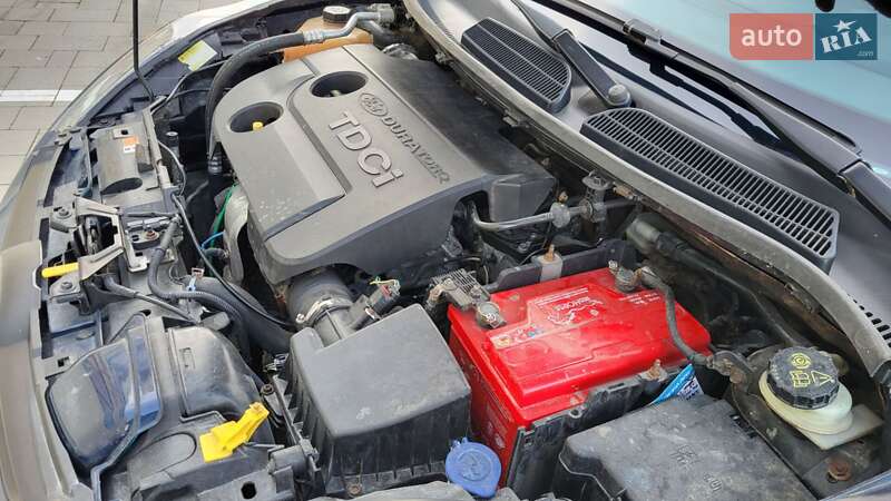 Хэтчбек Ford Fiesta 2011 в Стрые