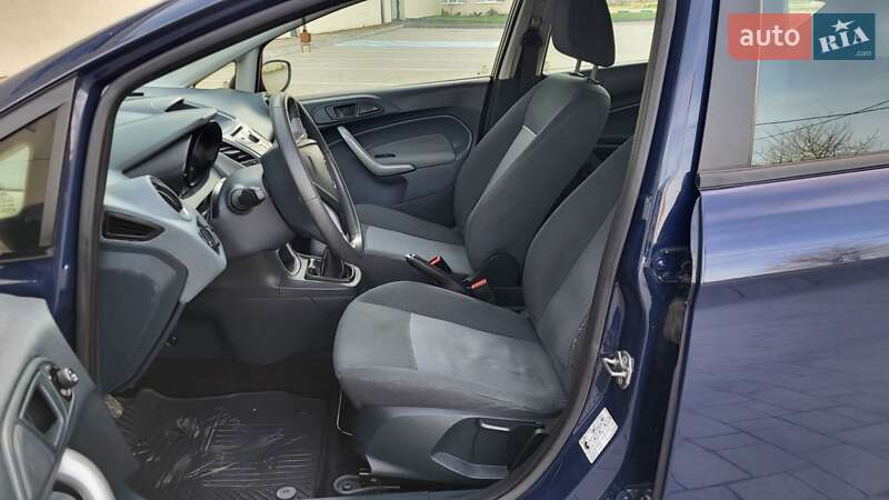 Хэтчбек Ford Fiesta 2011 в Стрые
