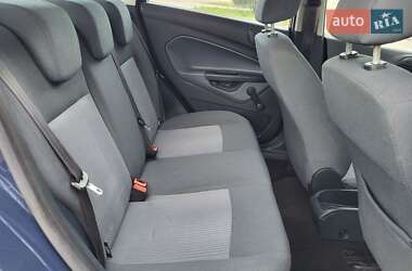 Хетчбек Ford Fiesta 2011 в 