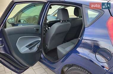 Хетчбек Ford Fiesta 2011 в 