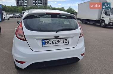 Хэтчбек Ford Fiesta 2013 в 