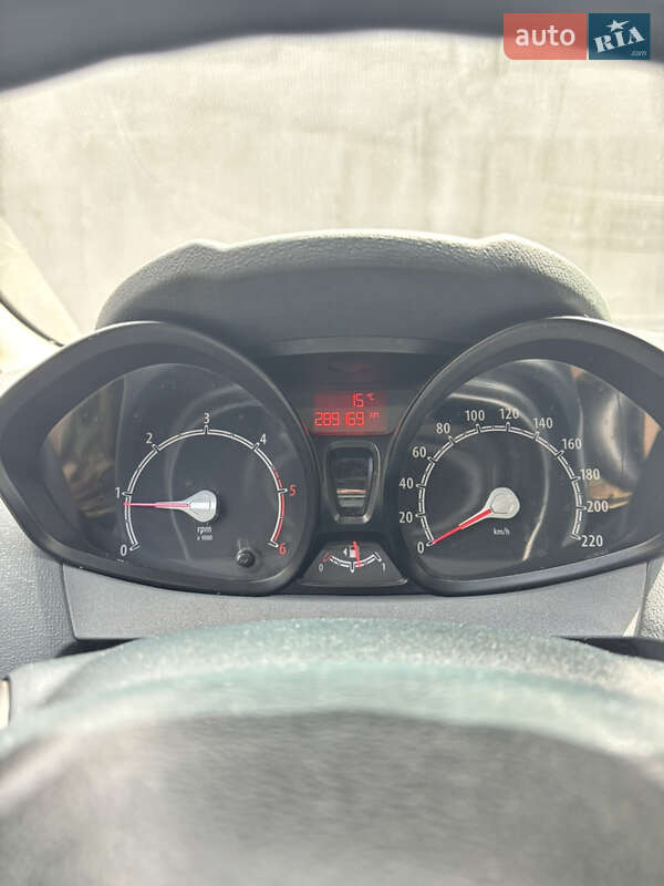 Хэтчбек Ford Fiesta 2011 в Киеве фото 9 Хэтчбек Ford Fiesta 2011 в Киеве