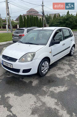 Хэтчбек Ford Fiesta 2007 в 