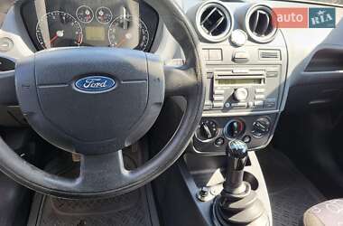 Хэтчбек Ford Fiesta 2008 в 