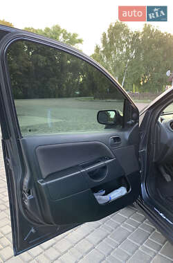 Хэтчбек Ford Fiesta 2007 в 