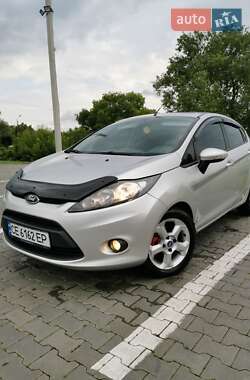 Хэтчбек Ford Fiesta 2010 в Черновцах