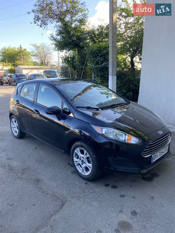 Хэтчбек Ford Fiesta 2016 в Одессе