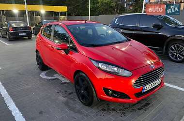 Хэтчбек Ford Fiesta 2013 в 