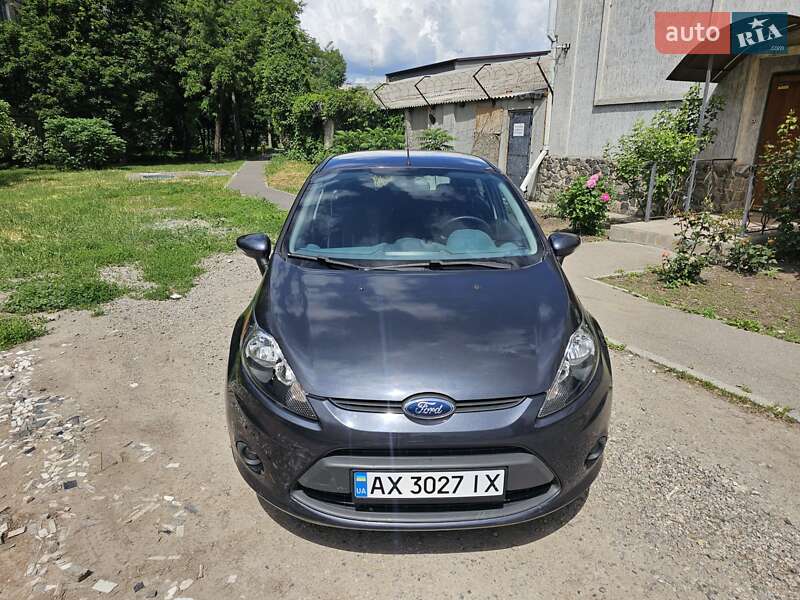 Хэтчбек Ford Fiesta 2010 в Харькове