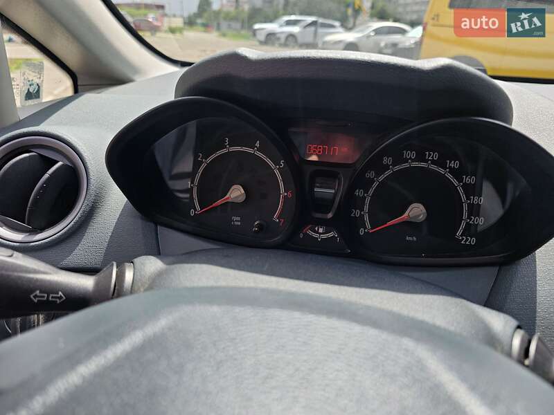 Хэтчбек Ford Fiesta 2010 в Харькове