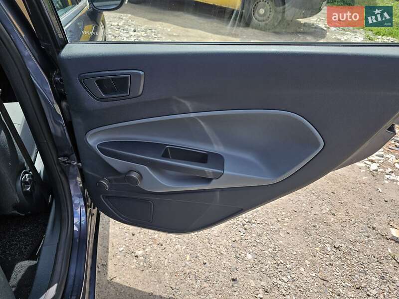 Хэтчбек Ford Fiesta 2010 в Харькове