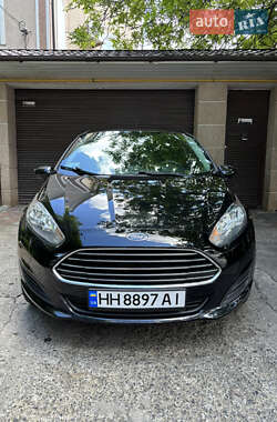 Седан Ford Fiesta 2017 в 