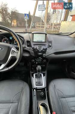 Хетчбек Ford Fiesta 2017 в 